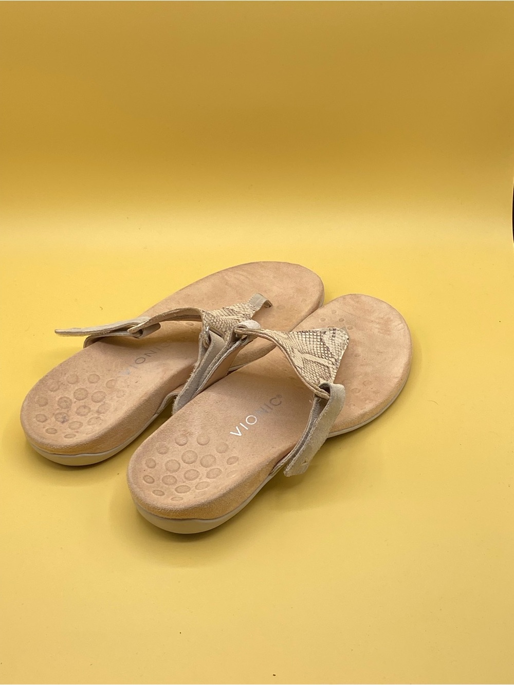 Vionic Beige Snake-Print Thong Sandals - Picture 4 of 4